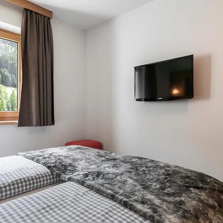 Schneider Apartment